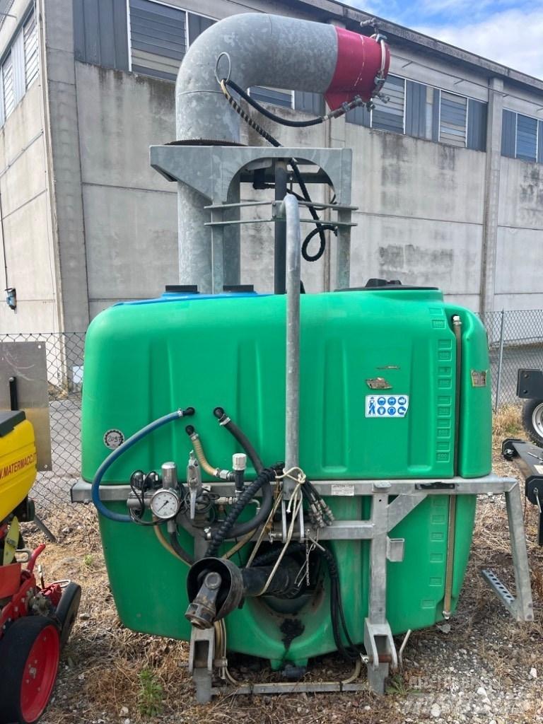 Caffini GEOMAIS 1000 悬挂式喷雾机