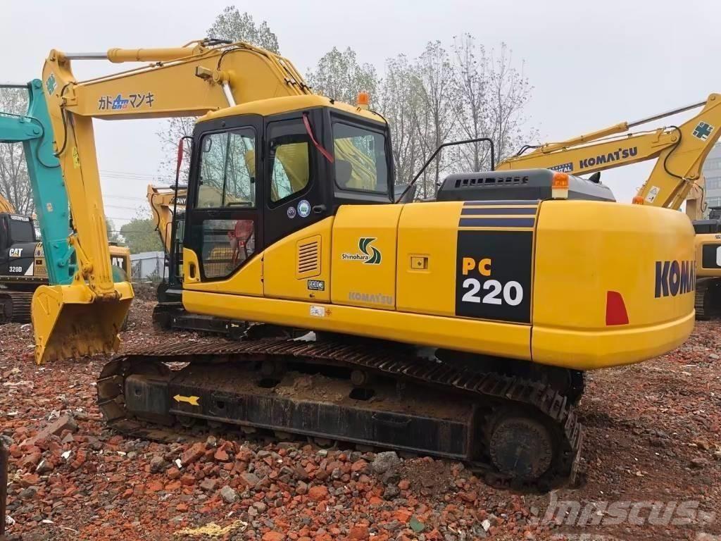 Komatsu pc220-7 履带挖掘机
