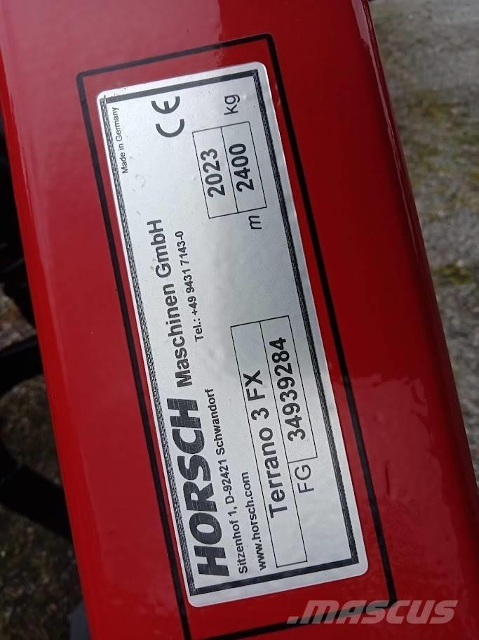 Horsch Terrano 3 FX 手扶中耕机