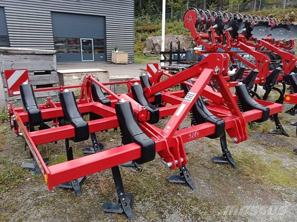 Horsch Terrano 3 FX 手扶中耕机