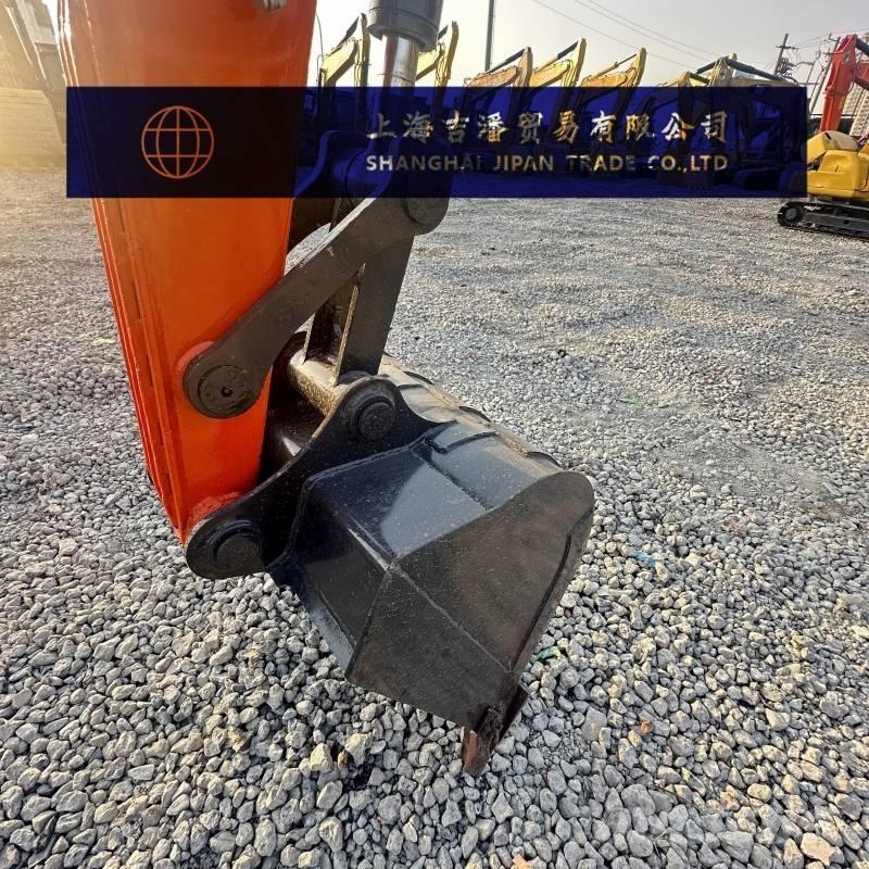 Doosan DX 75 中型挖掘机