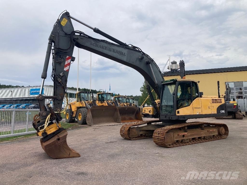 Volvo EC 240 C L 履带挖掘机