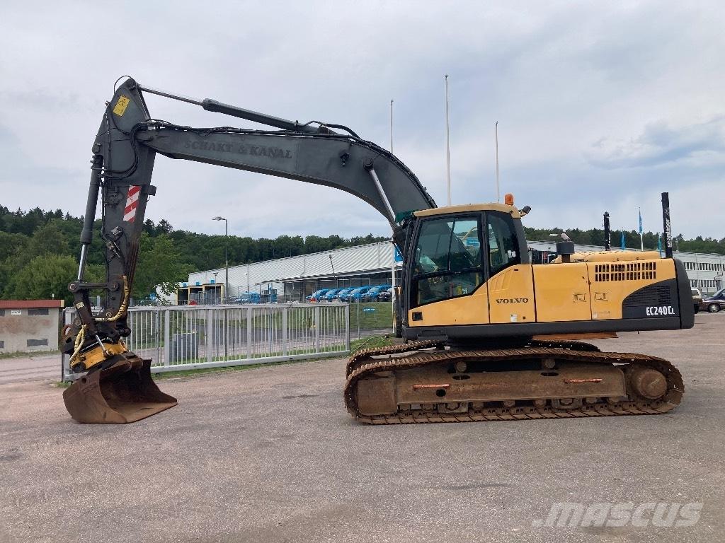 Volvo EC 240 C L 履带挖掘机