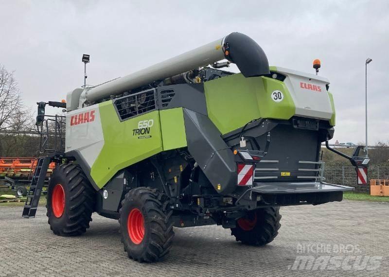 CLAAS TRION 650 联合收割机