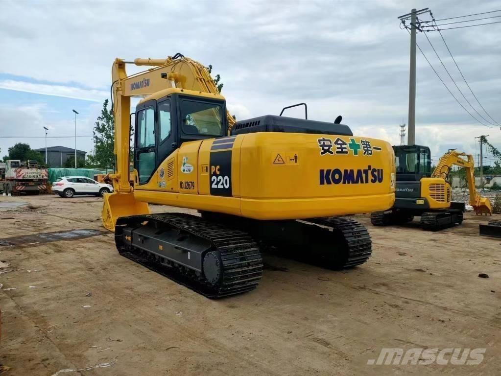 Komatsu pc220-7 履带挖掘机