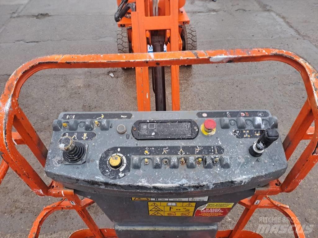 JLG E 300 AJP 曲臂高空工作平台