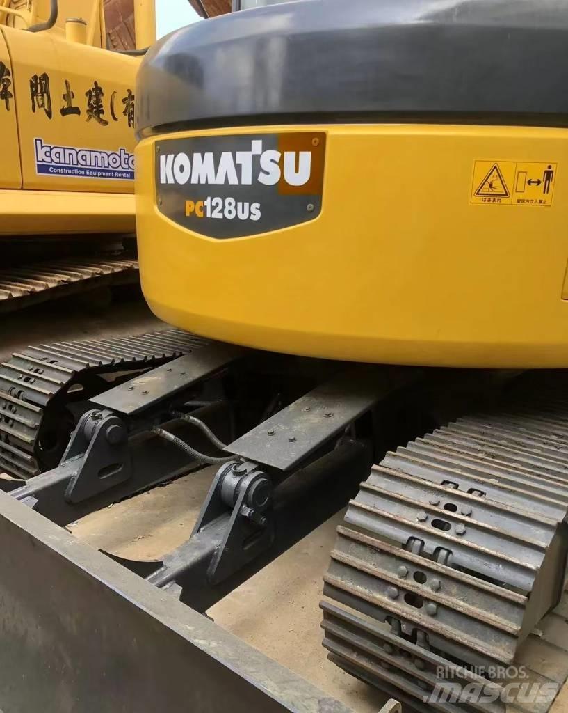 Komatsu 128 US 履带挖掘机