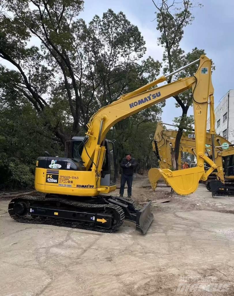 Komatsu 128 US 履带挖掘机