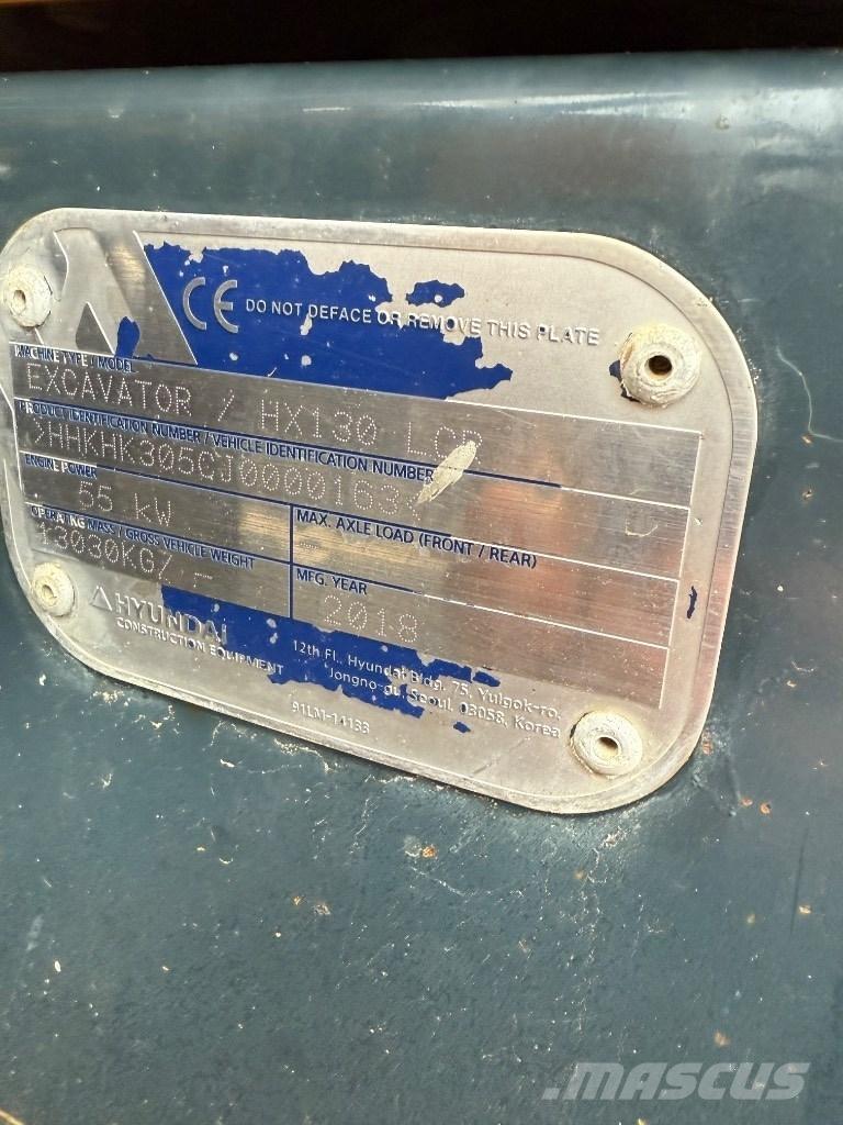 Hyundai HX 130 LCR 履带挖掘机