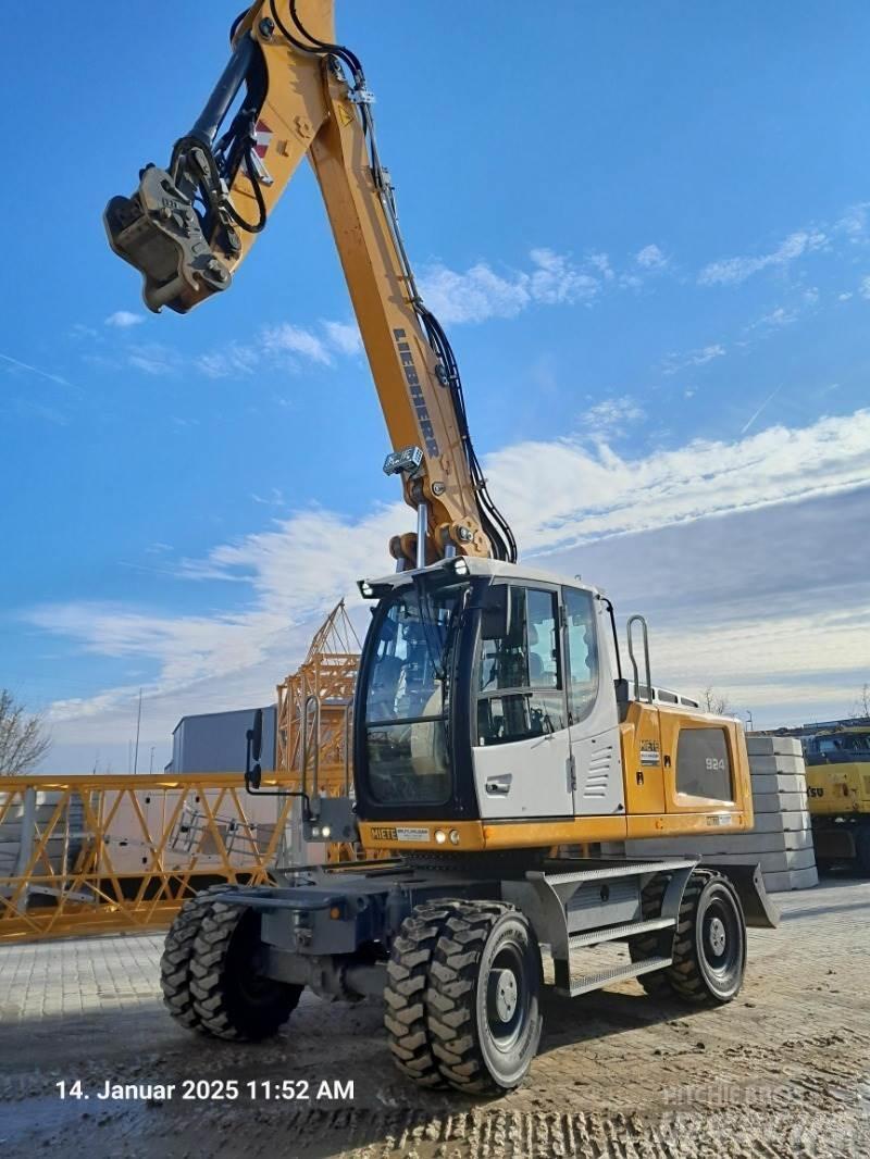 Liebherr A924 轮式挖掘机