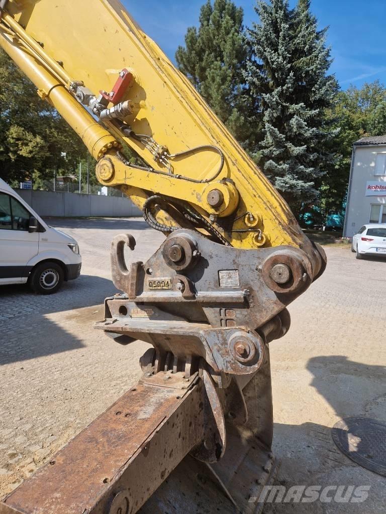 Komatsu PC 210 LC-11 履带挖掘机
