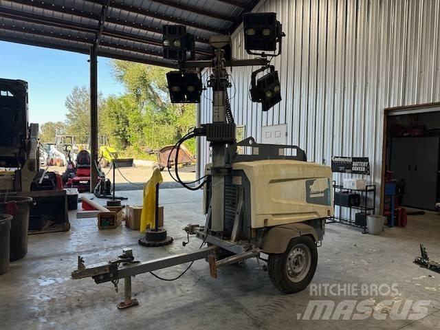 Atlas Copco V5 拖车式灯塔
