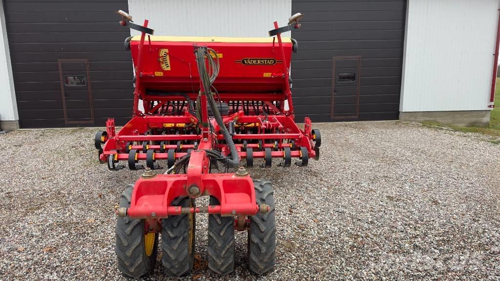 Väderstad Rapid300S 条播机