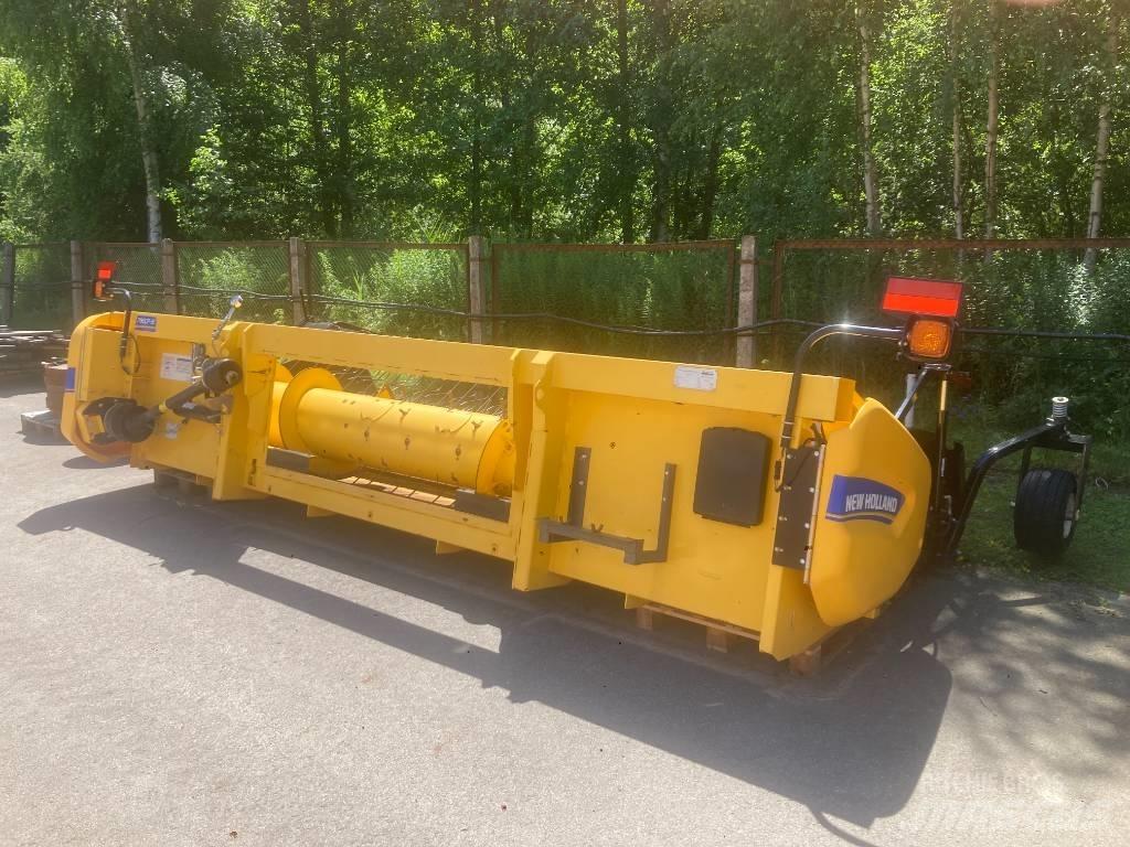 New Holland 790 CP 联合收割机
