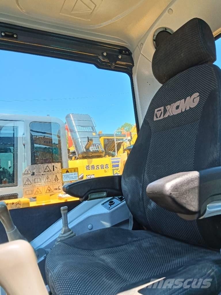 XCMG XE 60 DA 小型挖掘机