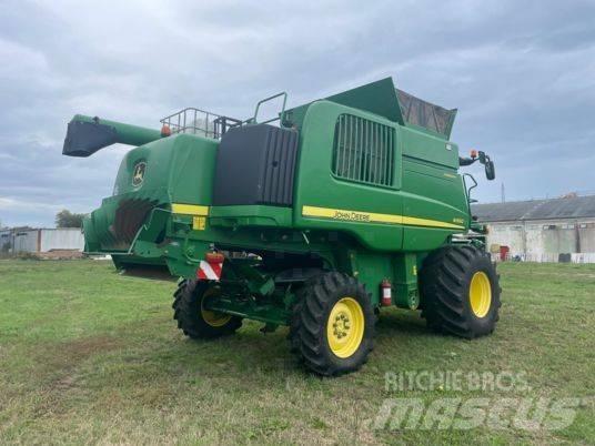 John Deere W 660 联合收割机