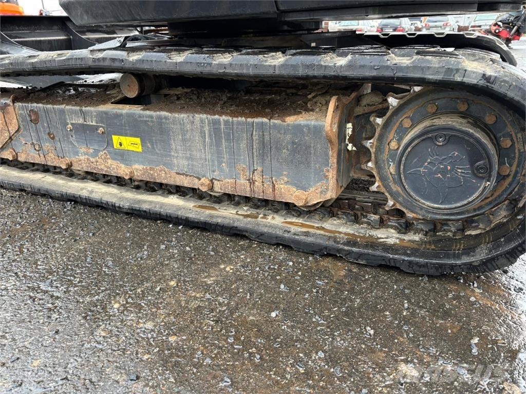 Bobcat E55 小型挖掘机