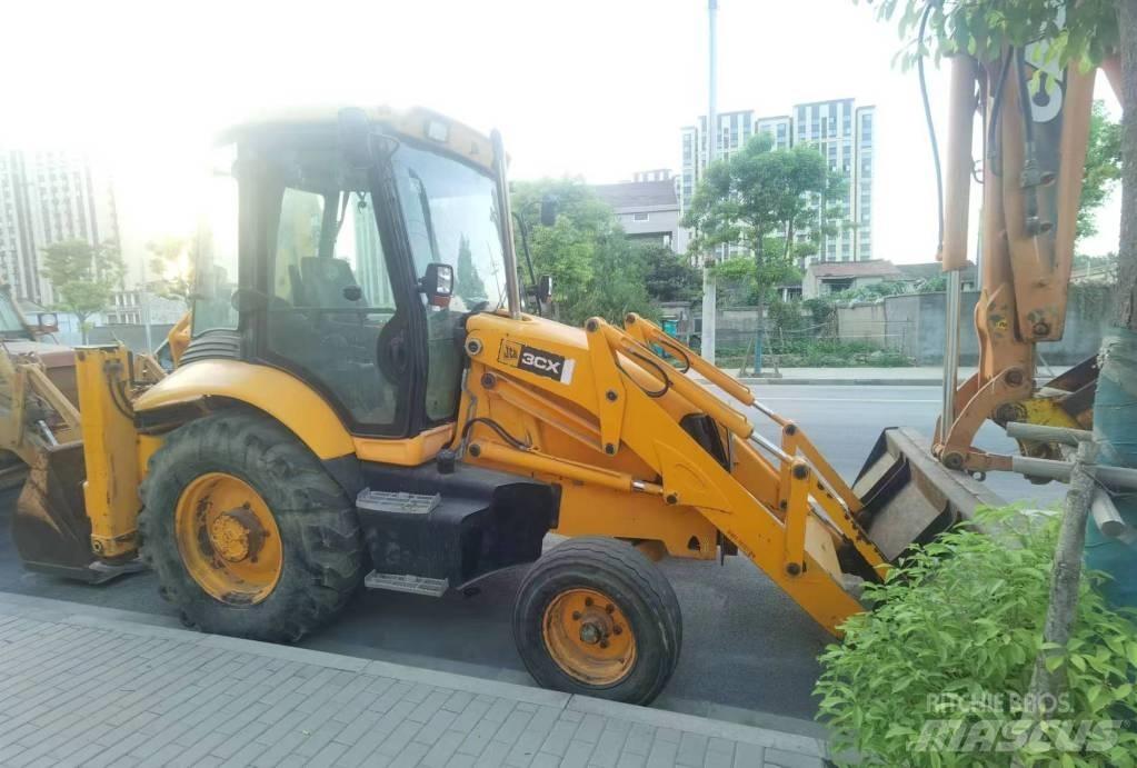 JCB 3 CX 反铲装载机