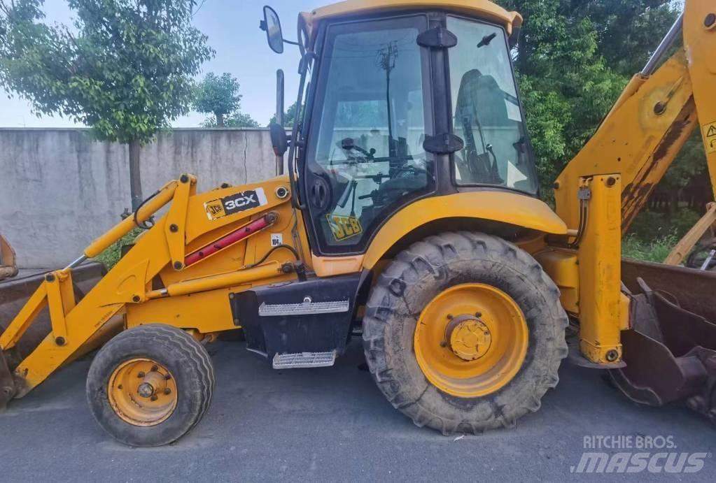 JCB 3 CX 反铲装载机