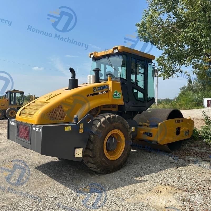 XCMG XS263J 单轮压路机