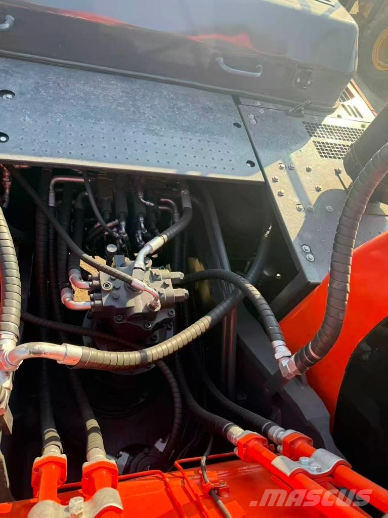 Doosan DX345LC-9C 履带挖掘机