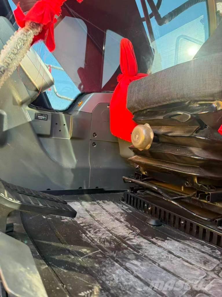 Doosan DX345LC-9C 履带挖掘机