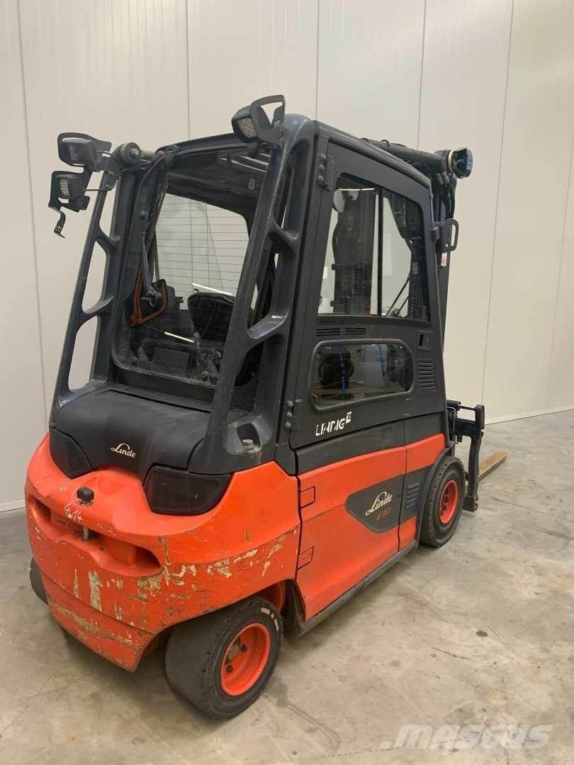 Linde E30 电动叉车