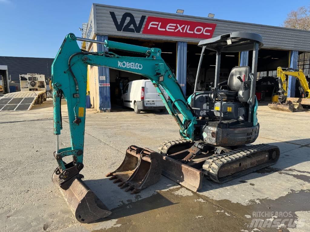Kobelco SK 27 小型挖掘机