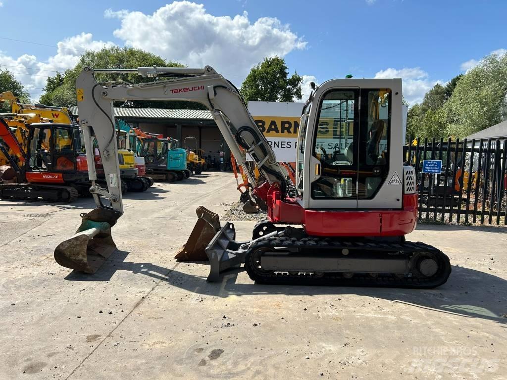 Takeuchi TB 153 FR 小型挖掘机