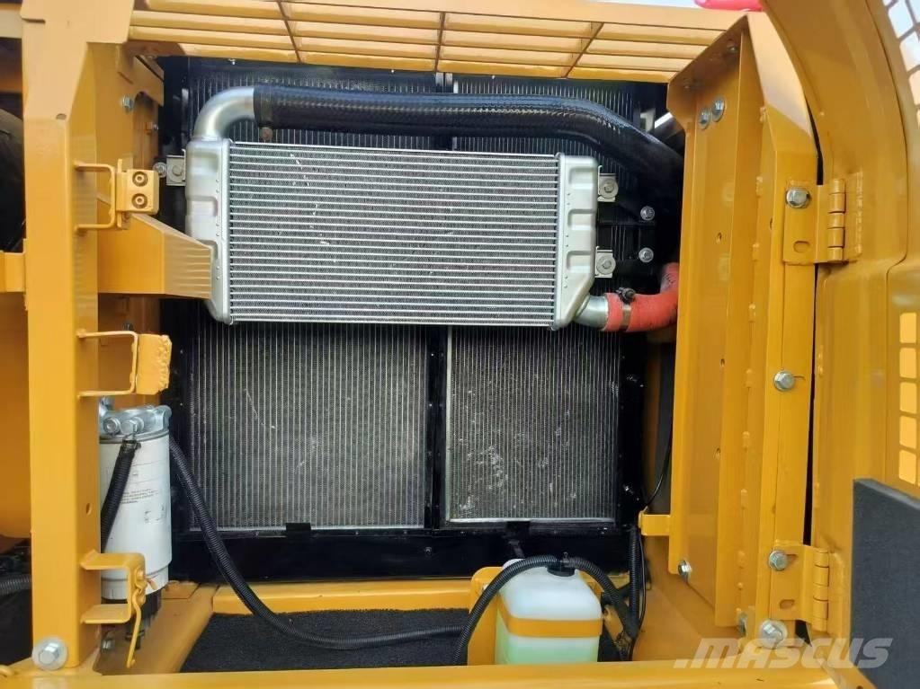 CAT 320D2L 履带挖掘机