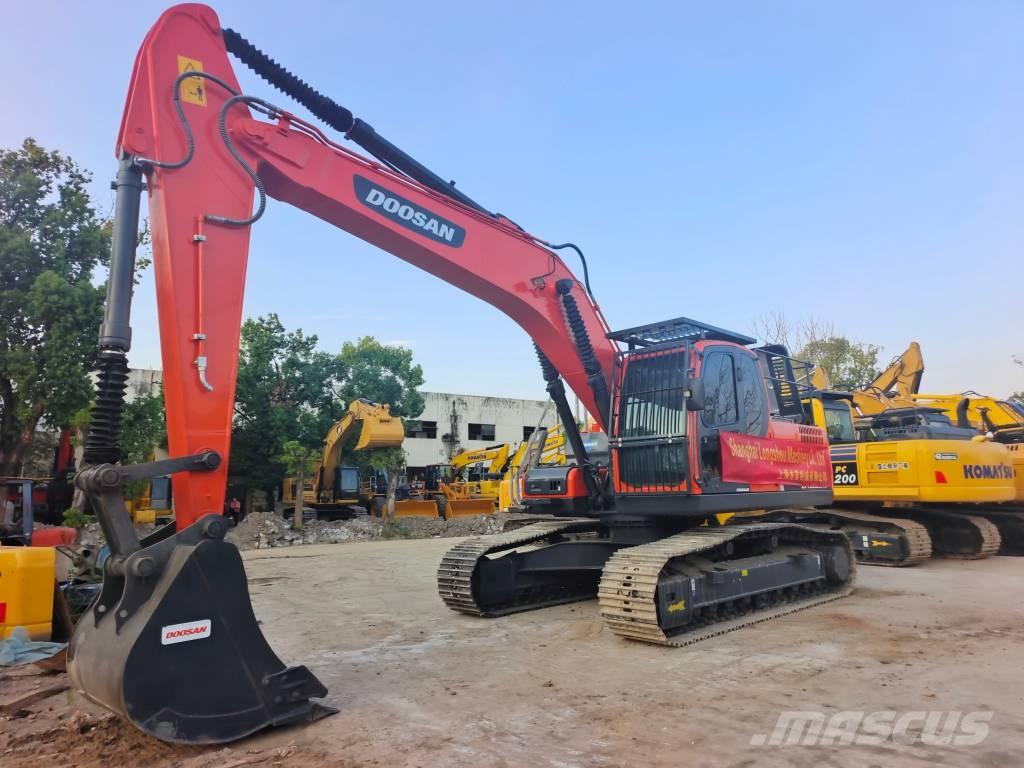 Doosan DX 225LC-9C 履带挖掘机
