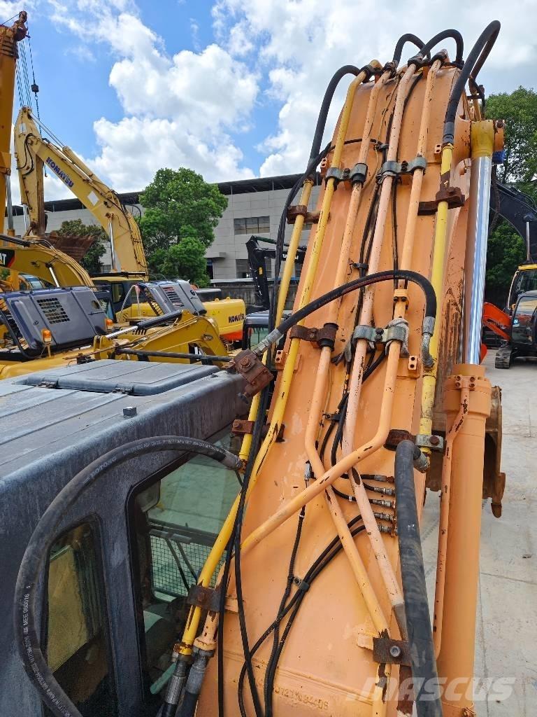 Hyundai R305LC-7 履带挖掘机
