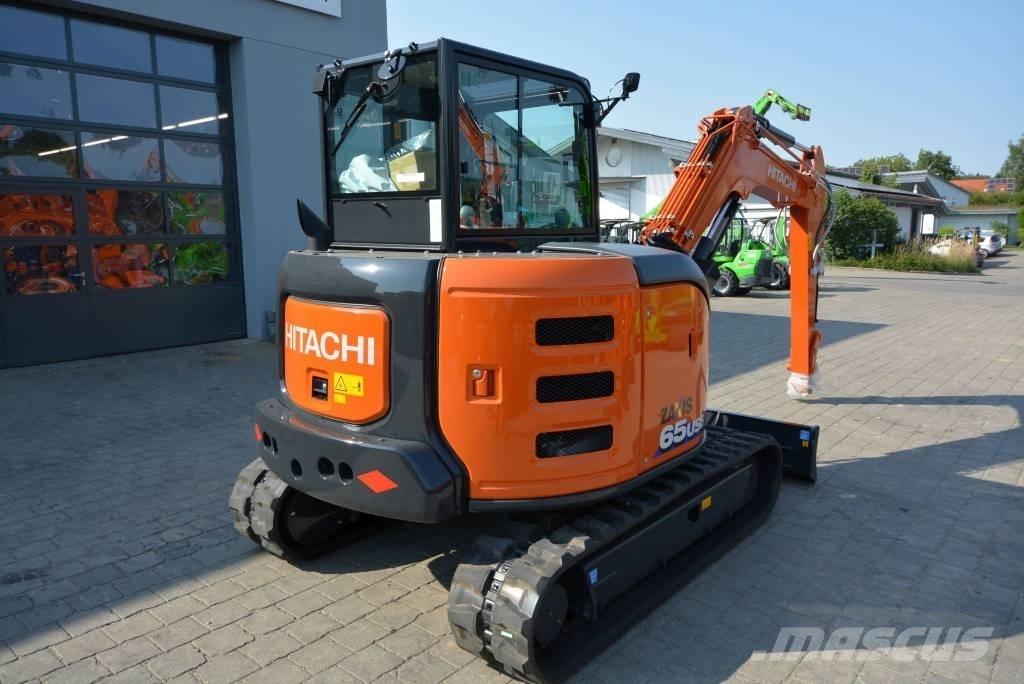 Hitachi ZX 65 USB-6 小型挖掘机