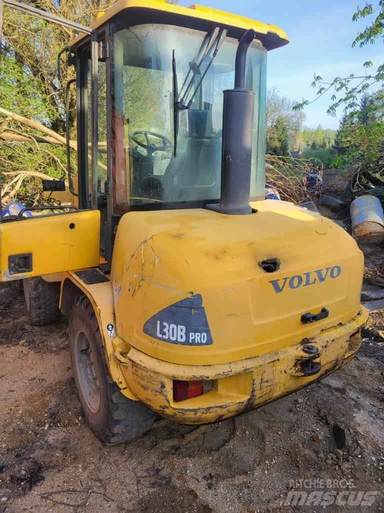 Volvo L 30 B 轮式装载机