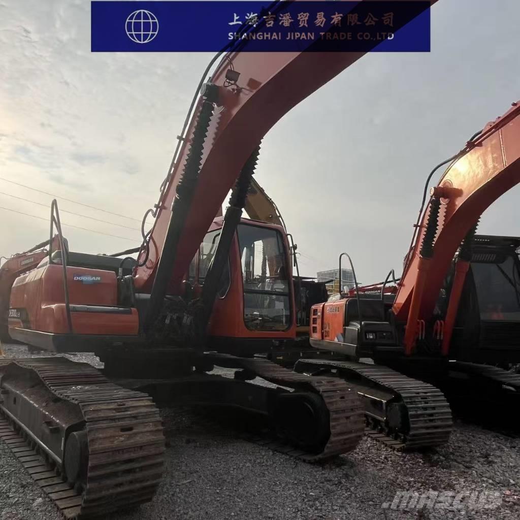 Doosan DH 300 履带挖掘机