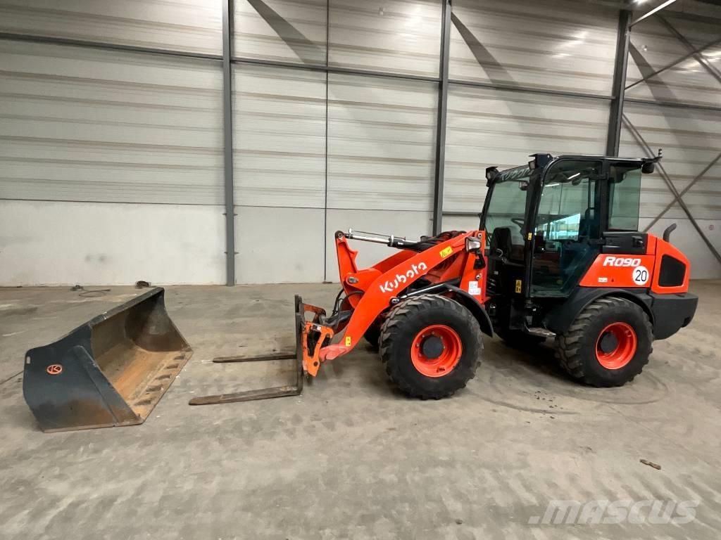 Kubota R 090 轮式装载机