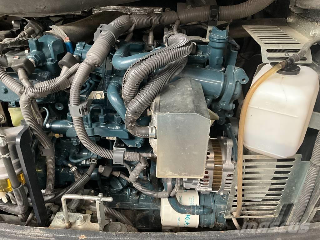 Kubota R 090 轮式装载机