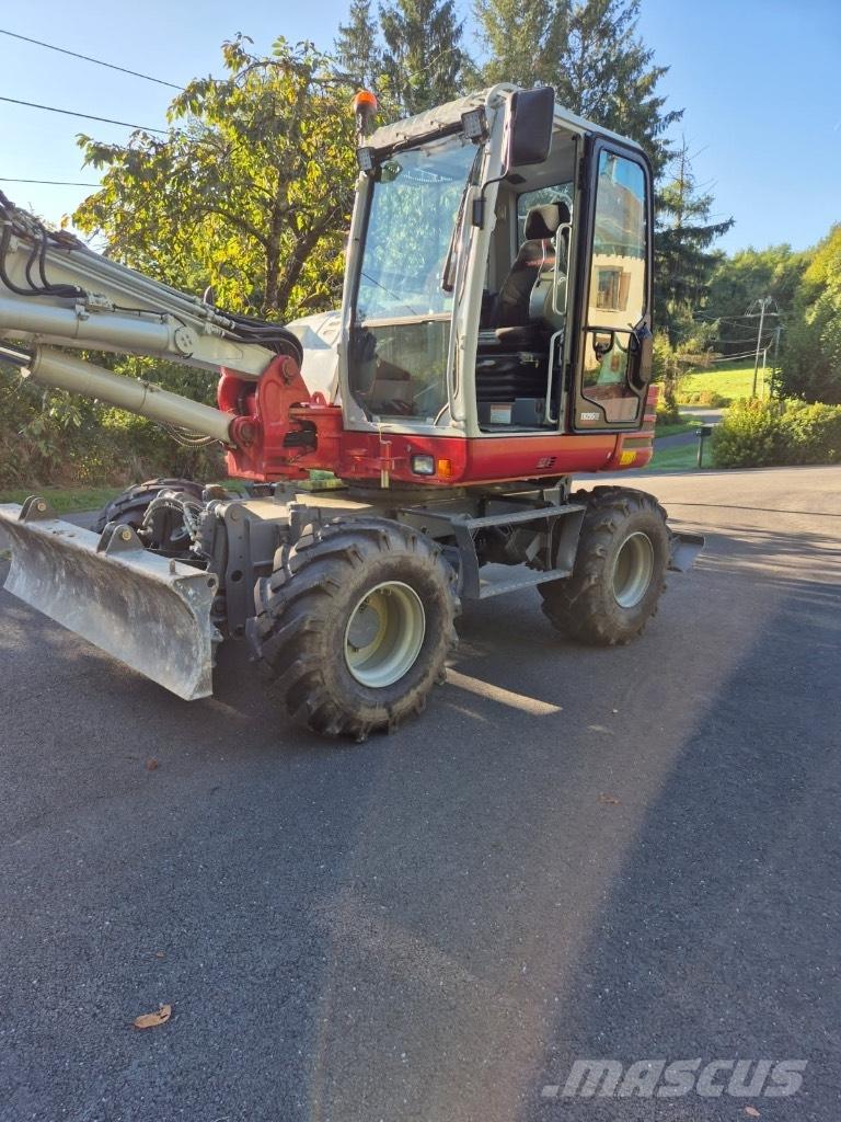 Takeuchi TB 295 W 轮式挖掘机