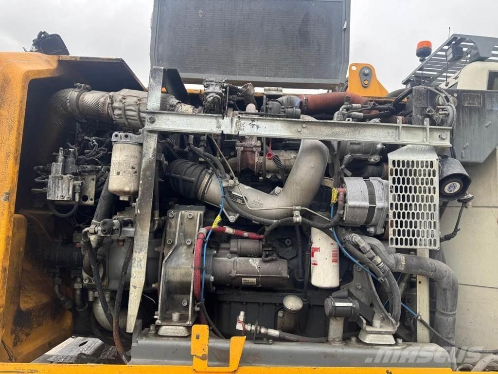 Liebherr LH 22 M 工业挖掘机