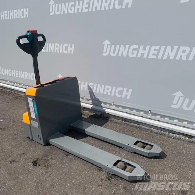 Jungheinrich EJEM 15 手摇升降机