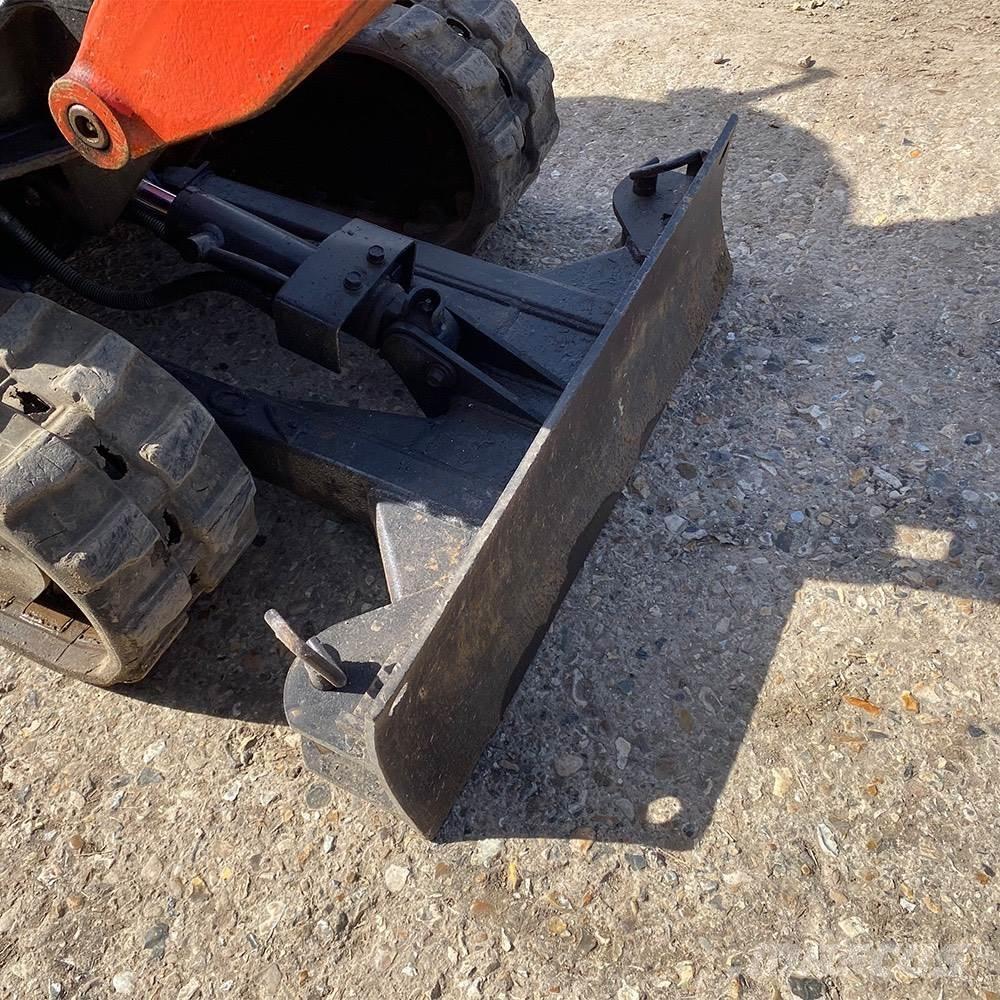 Kubota U10-3 小型挖掘机