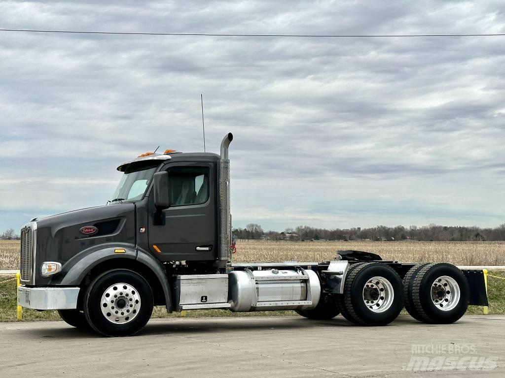 Peterbilt 567 牵引车