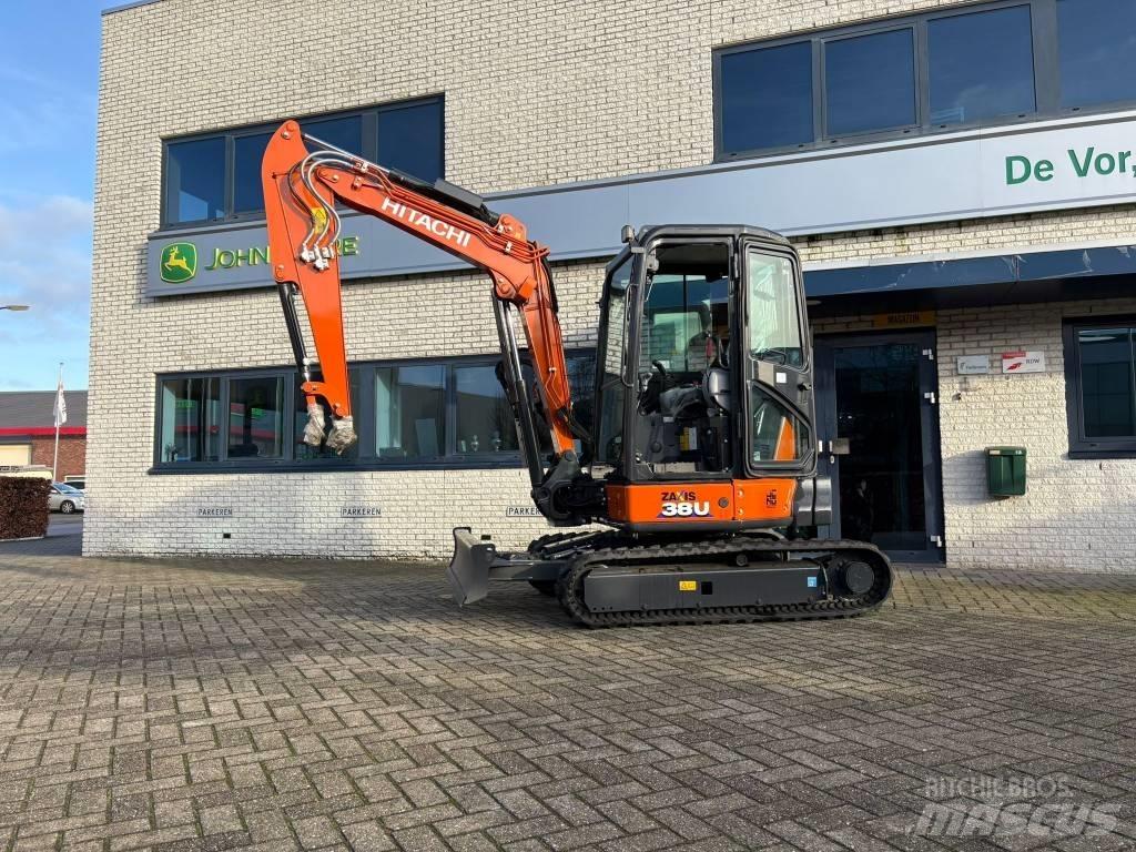 Hitachi ZX38U-6 小型挖掘机