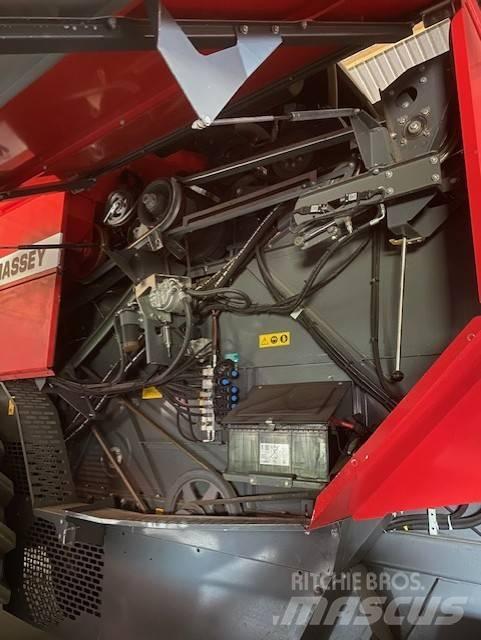 Massey Ferguson 7244 联合收割机