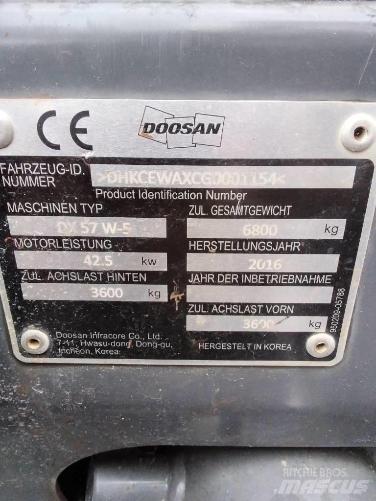 Doosan DX 57 W-5 轮式挖掘机