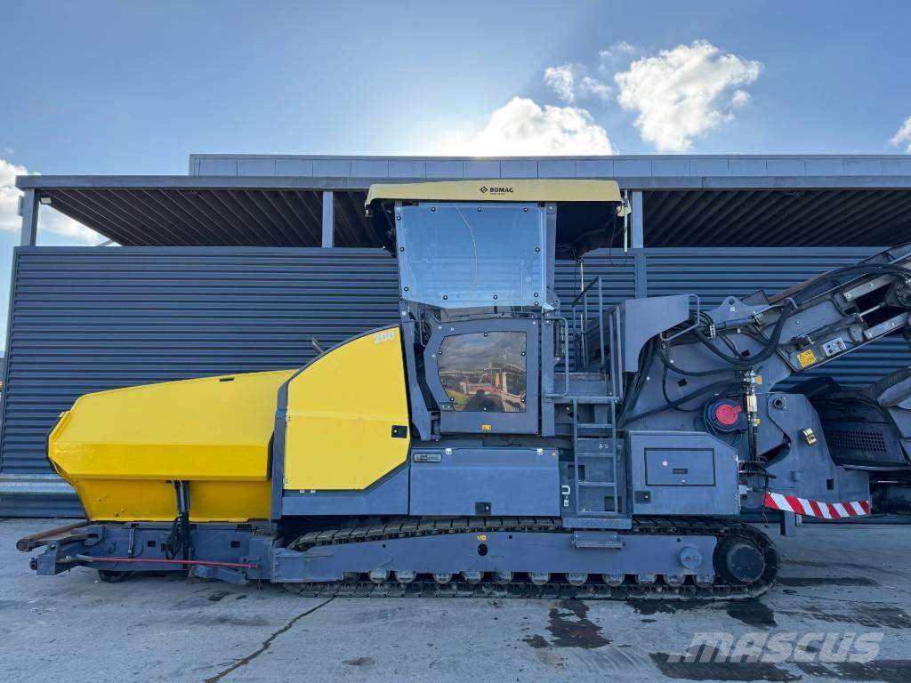 Bomag BMF 2500 S 沥青摊铺机