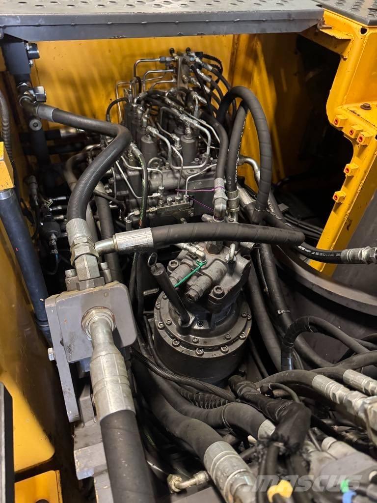 Volvo EC 220 E 履带挖掘机