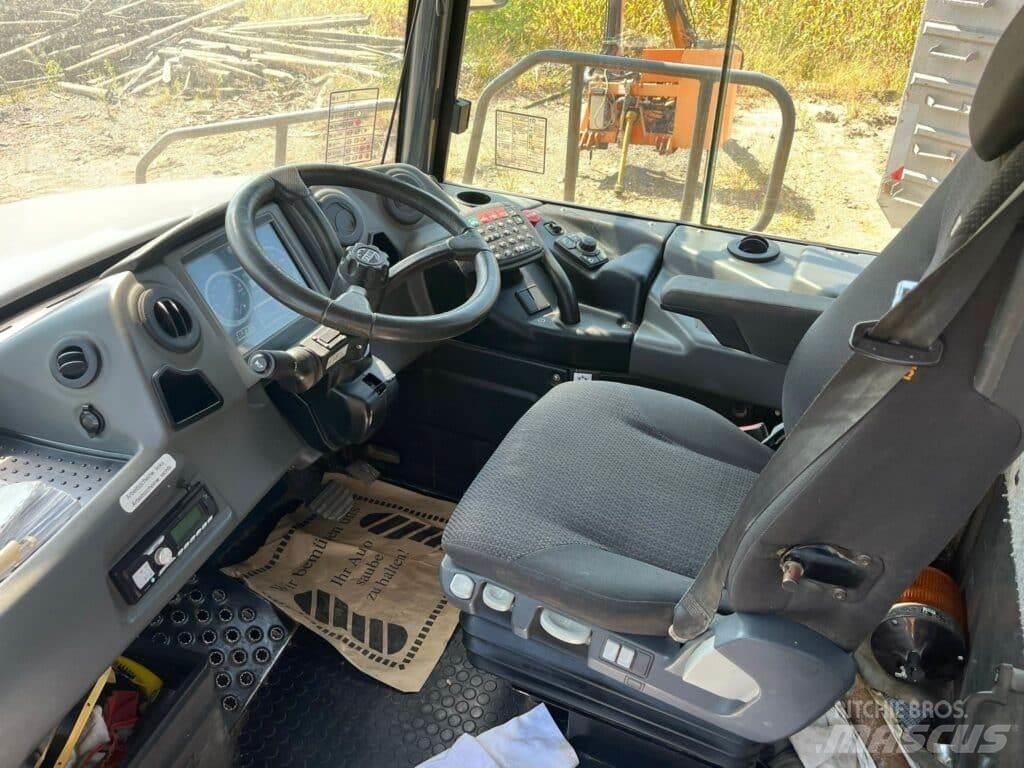 Bell B30E 铰接式自卸车