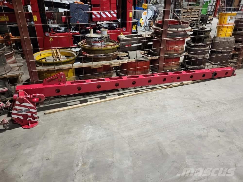 Unic B-775 履带起重机