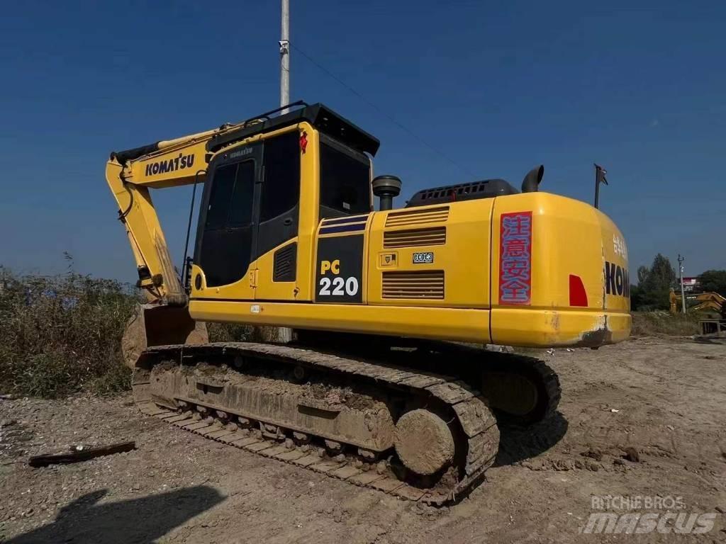 Komatsu PC 220-8 履带挖掘机